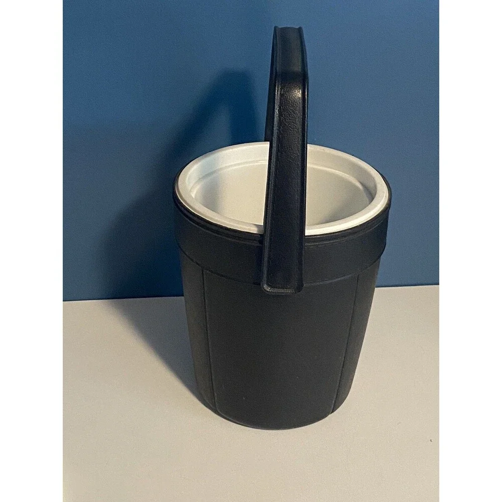 Vintage Rubbermaid Ice Bucket Insulated Textured Stitch Black Snowflake #2260